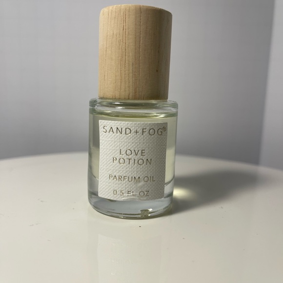 Sand + Fog “Love Potion” Scented Roll on Oil - NWT ** - Picture 2 of 3